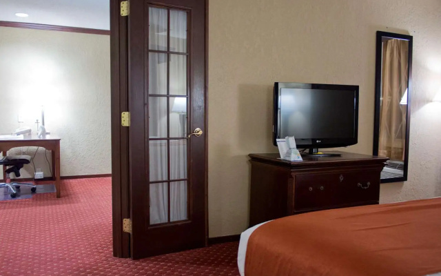 Best Western Cantebury Inn & Suites