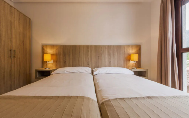 Apartamentos El Caxigu