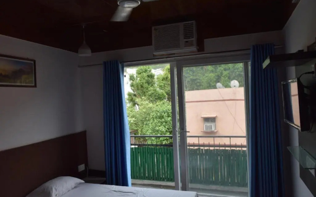 Hotel Moksha