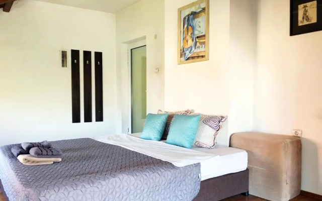 Corner house apartment