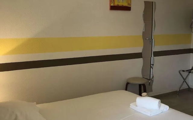 Enzo Hotels Neufchateau