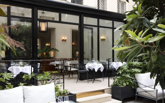 Отель Les Jardins du Faubourg Франция, Париж - отзывы, цены и фото номеров - забронировать отель Les Jardins du Faubourg онлайн вид на фасад