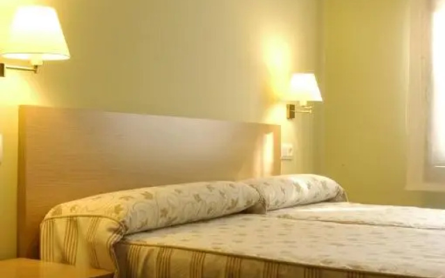 Aparthotel Tres Caminos