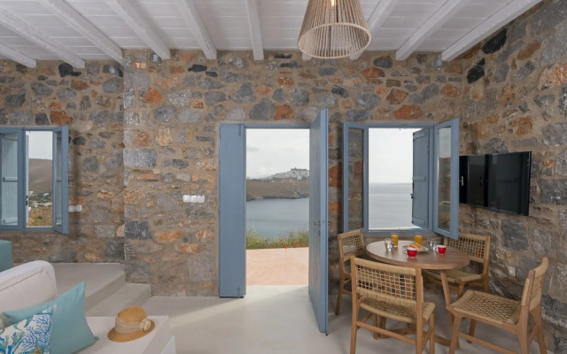 Nisides Suites