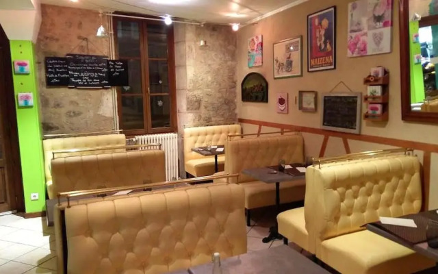 Logis de LEurope Restaurant Le Cepage