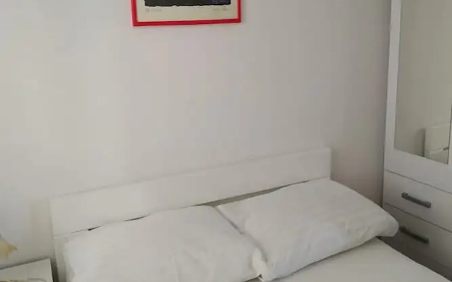 Slamo Apartments