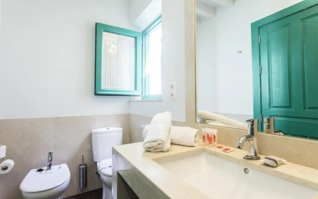 Laurel Suites Apartments
