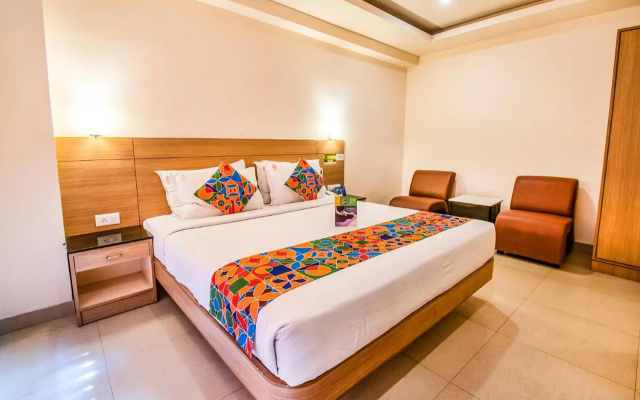 Fabhotel Prime Royal Castle