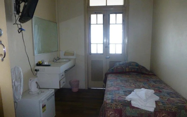 Taylors Hotel
