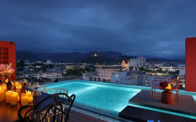 Z Hotel | Sky Secret VISTA (Mangshi Tree-wrapped Pagoda Scenic Spot)