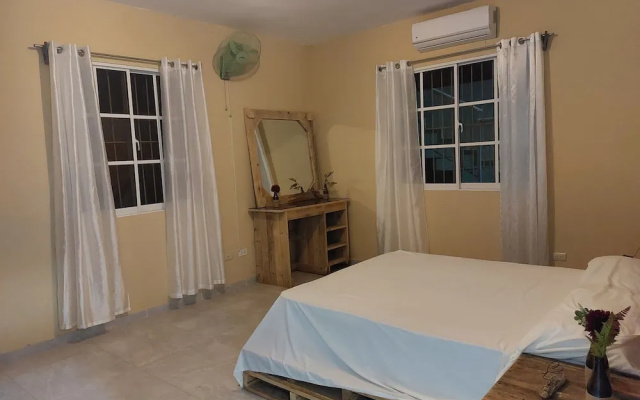 Executive Suite - Apartment 7 in Villa Coconut