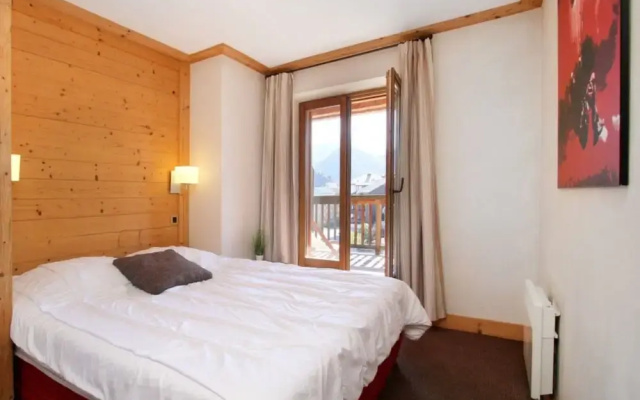 Apartment With Terrace & Parking