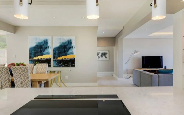 Spacious Holiday Villa w Private Pool Garden Serein