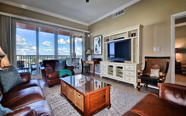 Harborview Grande 705