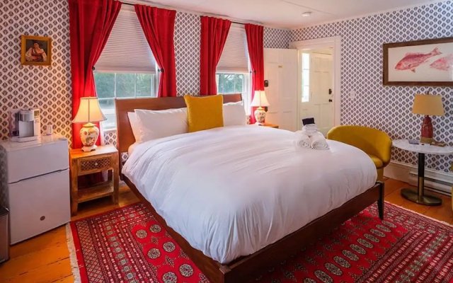 Sally Webster Inn