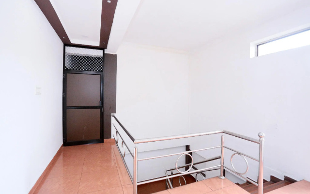 OYO 61184 Hotel Moidu's