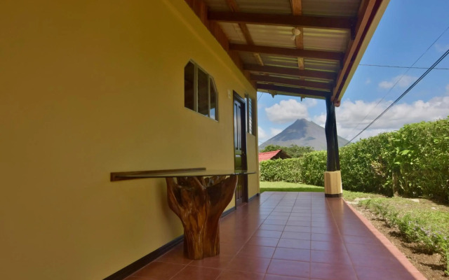Casa Amarilla