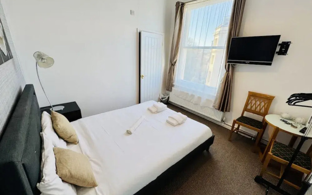 Carlton Courth Hotel Eastbourne