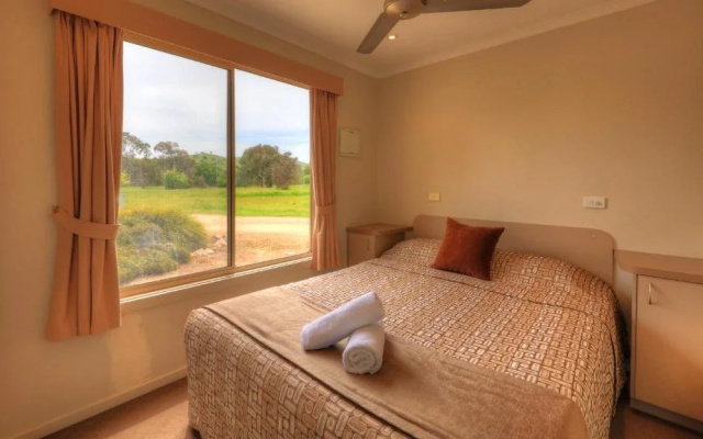 Lake Hume Holiday Park