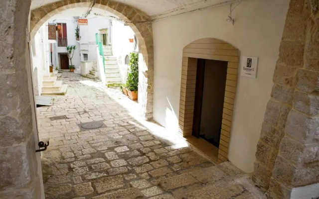 Home 5 - Arco Antico