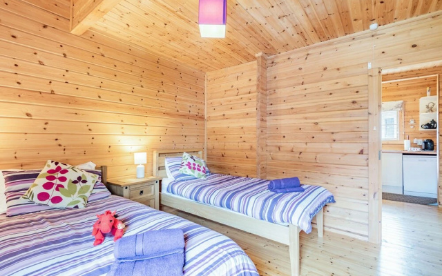 Robin Lodge