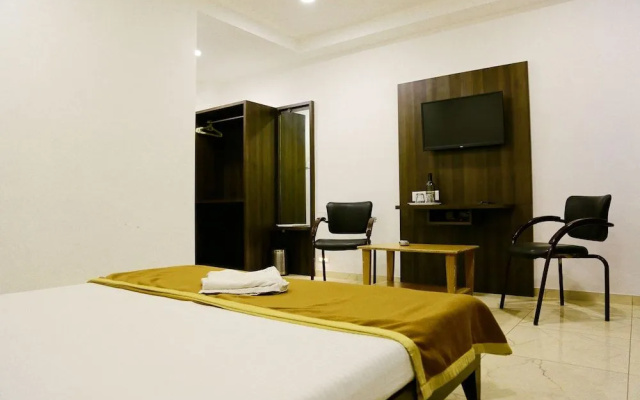 Hotel Khushi International