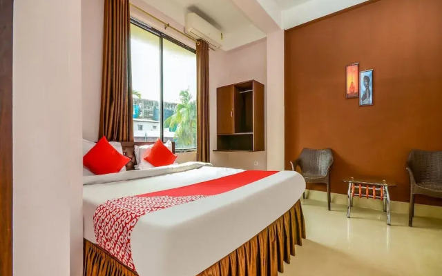 OYO 41030 Palacia Inn