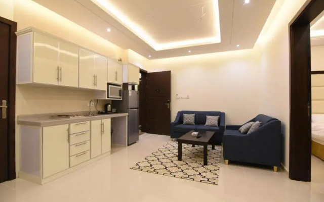 Golden White Hotel