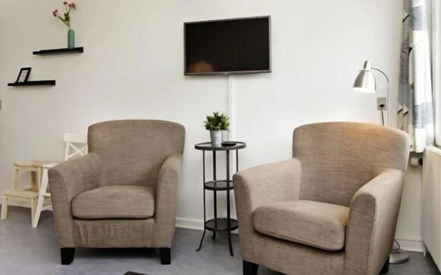 Beachfront Retreat E, 2 Bedrooms, Sea View