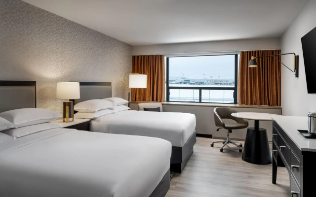 Sheraton Montreal Airport Hotel
