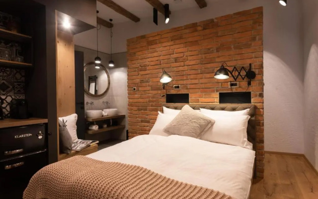 Gentry11 Rooms And More