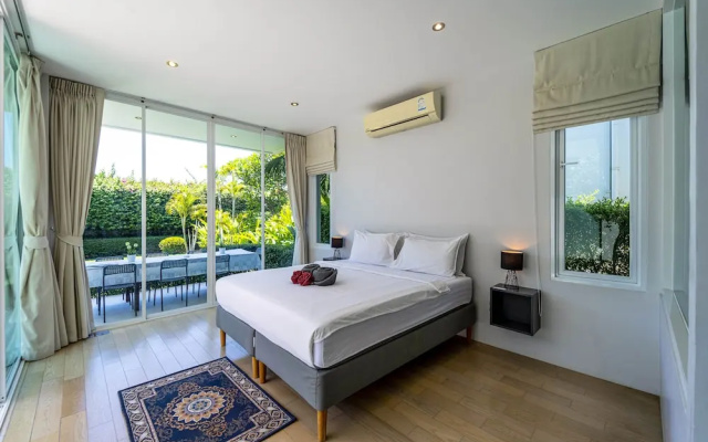 Phu Montra Villa with Ocean View A4