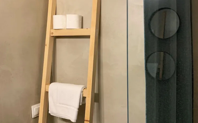 Luxury-1bed Apartment With Porch in Greece