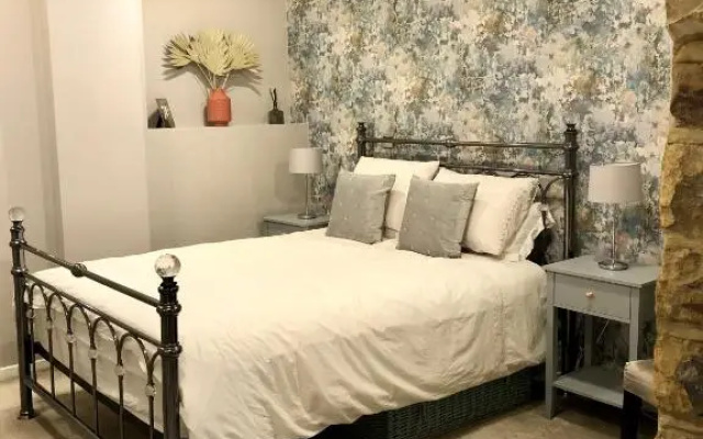 The Old Studio (Adults Only)