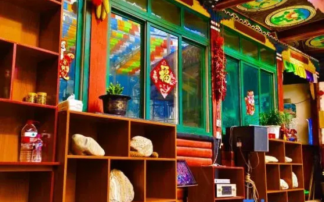 Jiaju Zangzhai Ajiacuo B&B