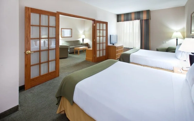 Links Bos Landen Hotel & Spa of Pella, Trademark by Wyndham