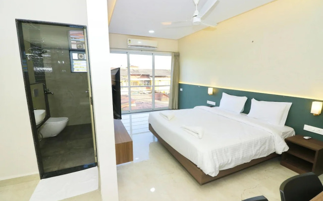 Swarnam Hotel
