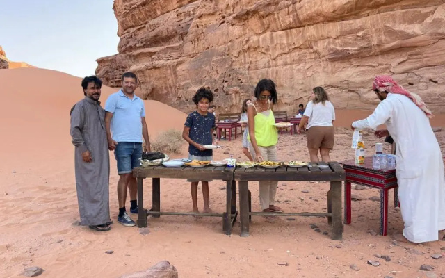 WADl RUM GUEST CAMP