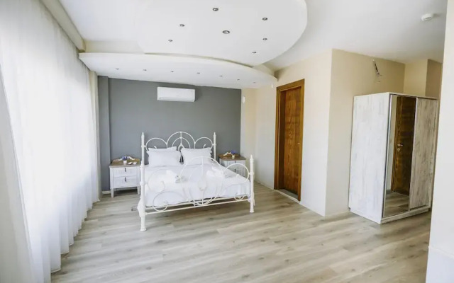 Laradi Otel