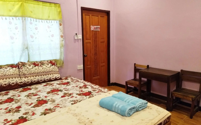 Douangjinda Resort