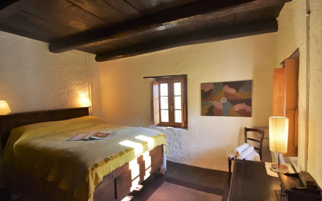 Beautiful Holiday Home in Madonna Del Sasso With Garden