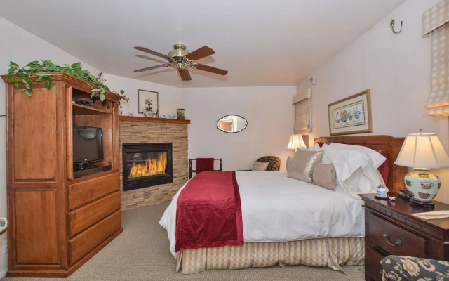 Alpenhorn Bed And Breakfast Inn