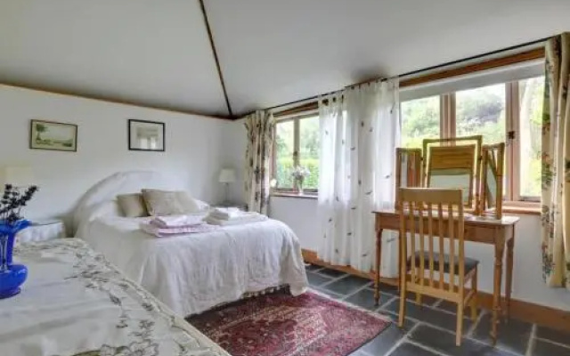Holiday Home Brook Farm Oast