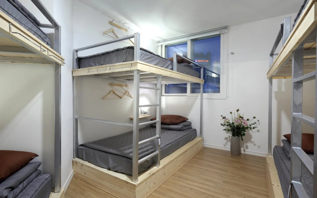 First Guest House - Hostel