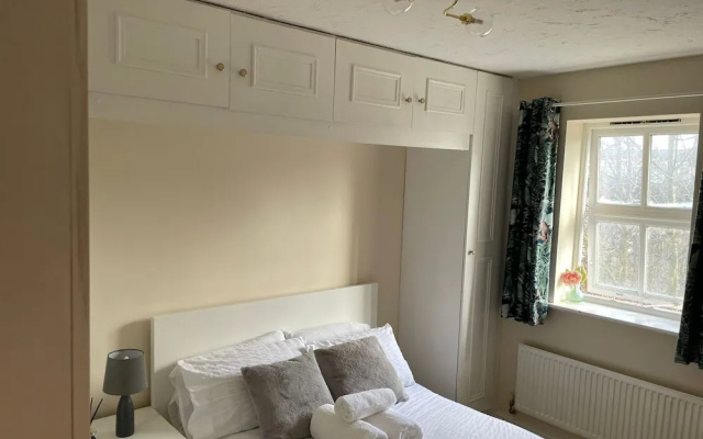 Cozy 1Br Flat Near Uel Campus Beckton/dlr/parking