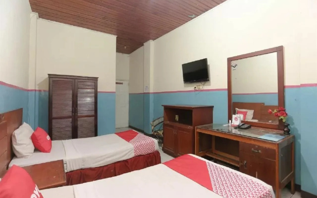 OYO 2057 Hotel Kharisma