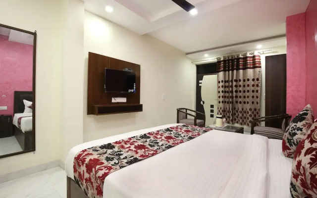 OYO 9040 Hotel Alpine