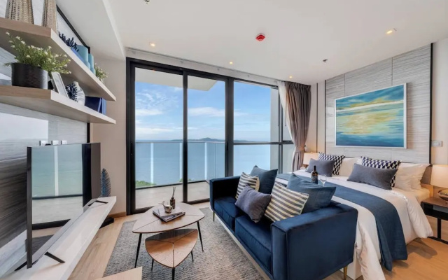 35th Floor Sea View Beauty