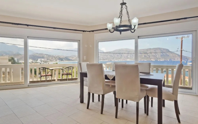 Lux SeaView Apartment