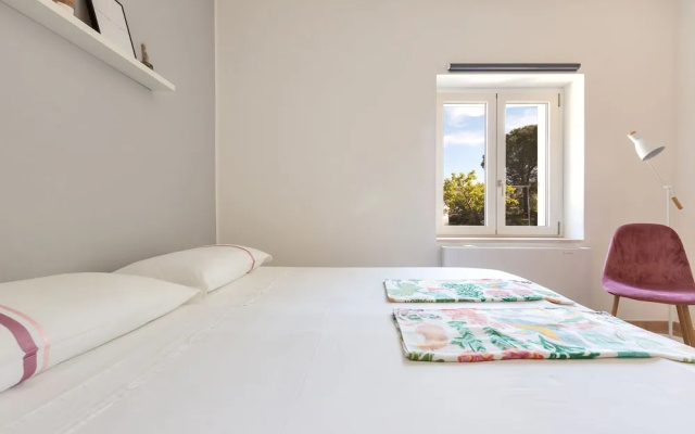 2158 B&B Carrubeto